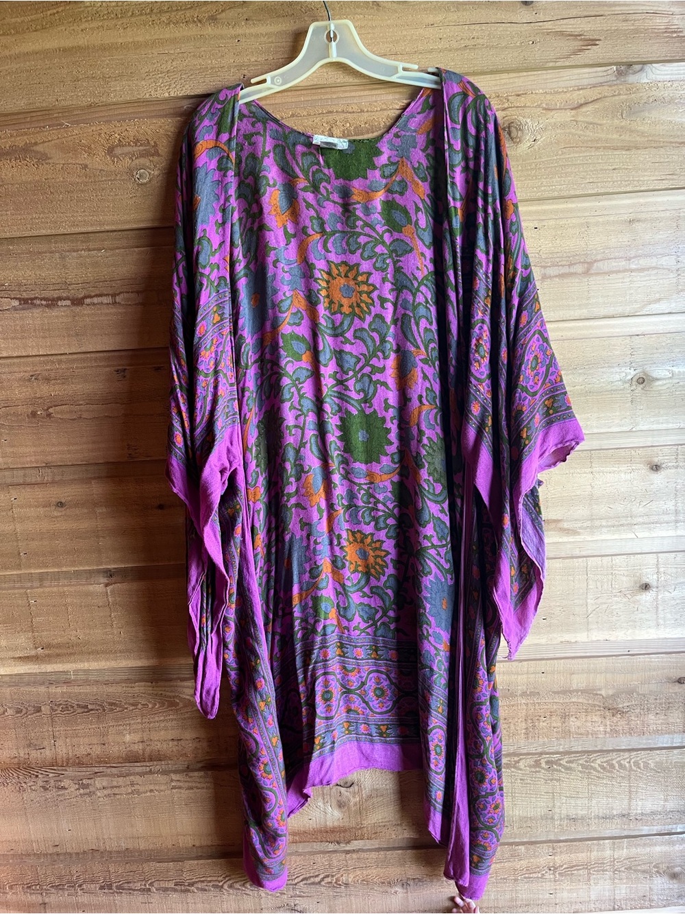 FREE PEOPLE - Flowy Hippie Boho Floral Print Kimono in Magenta & Olive